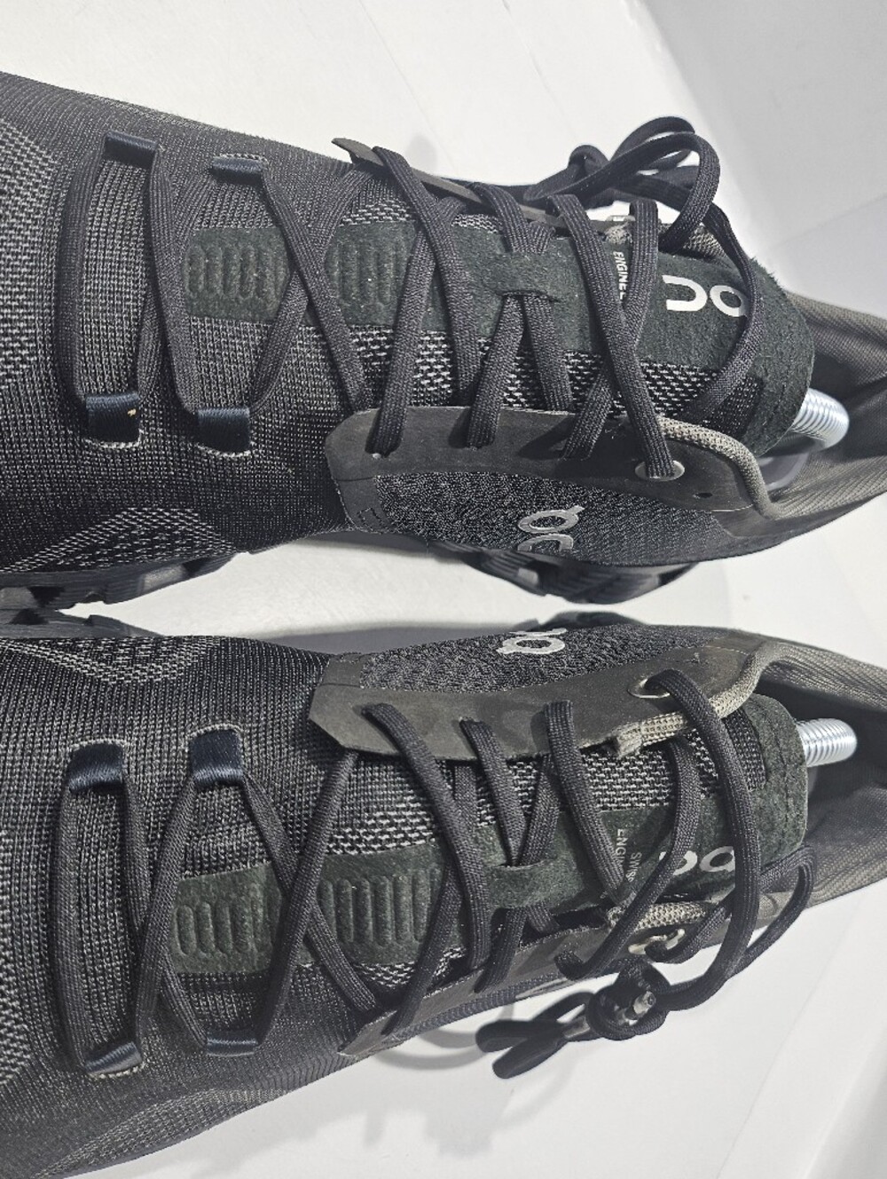 ON RUNNING CLOUD X ATHLETIC SHOES BLACK/ASPHALT MEN'S SIZE 10 - Picture 7 of 14